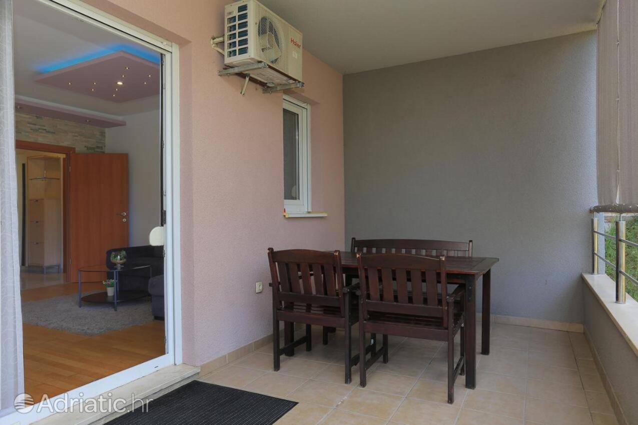 Deluxe Apartment Bagaric Трогир Экстерьер фото